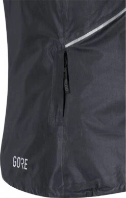 Gore Wear Gore R7 Gore-Tex Shakedry Women's Waterproof Jacket Black -Odlo Fashion Shop 2010946604241a587e6d6.02231492