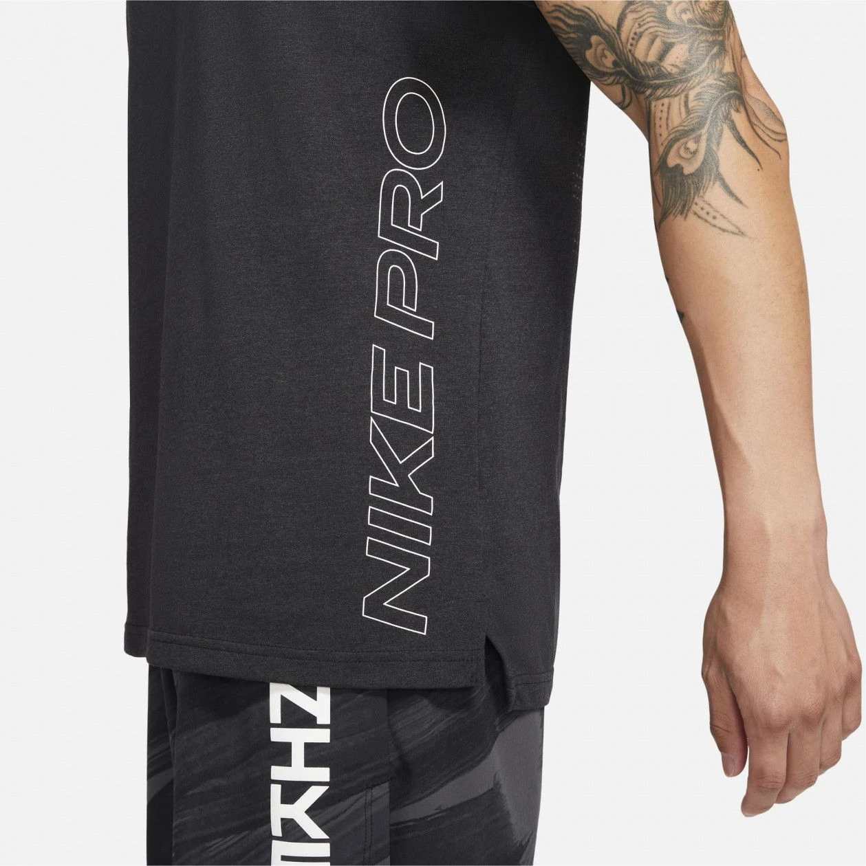 Nike Pro Dri-Fit Burnout Short Sleeve Jersey Black 6 Nike Pro Dri-Fit Burnout Short Sleeve Jersey Black - Image 4